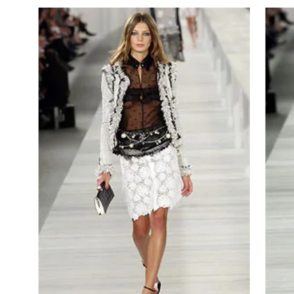 Chanel White Lace Skirt - image 1